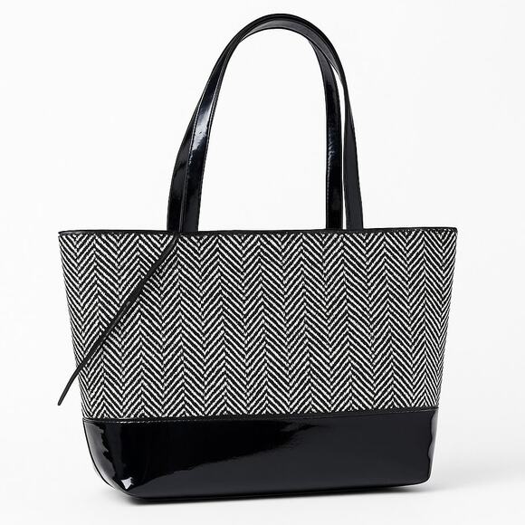 Vintage Black and White Chevron Handbag Tote - Picture 1 of 6